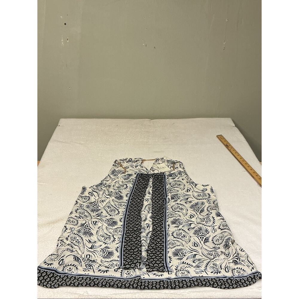 Cato Navy and White Paisley-Print Sleeveless blouse Sz14/16W. 3317.